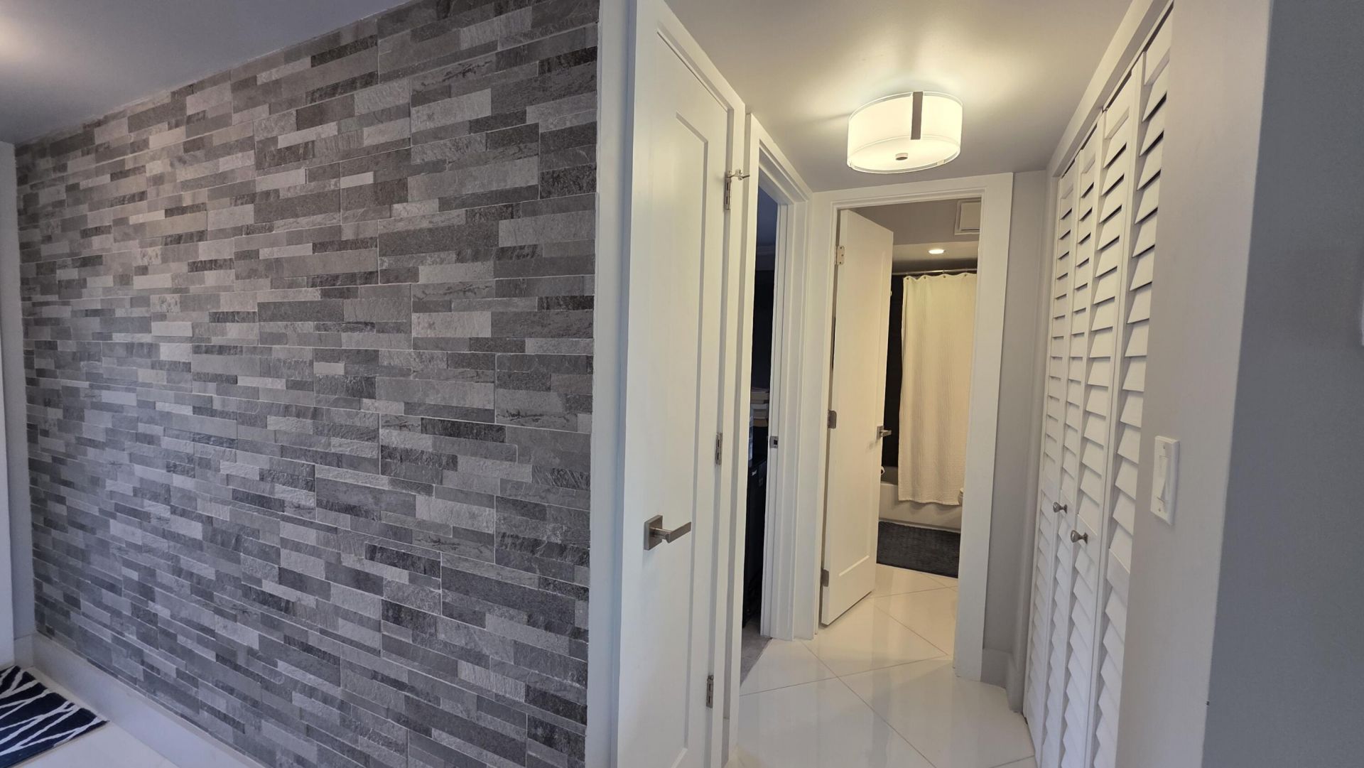9301 Sunrise Lakes Boulevard, Unit 306, Sunrise, FL 33322 Photo