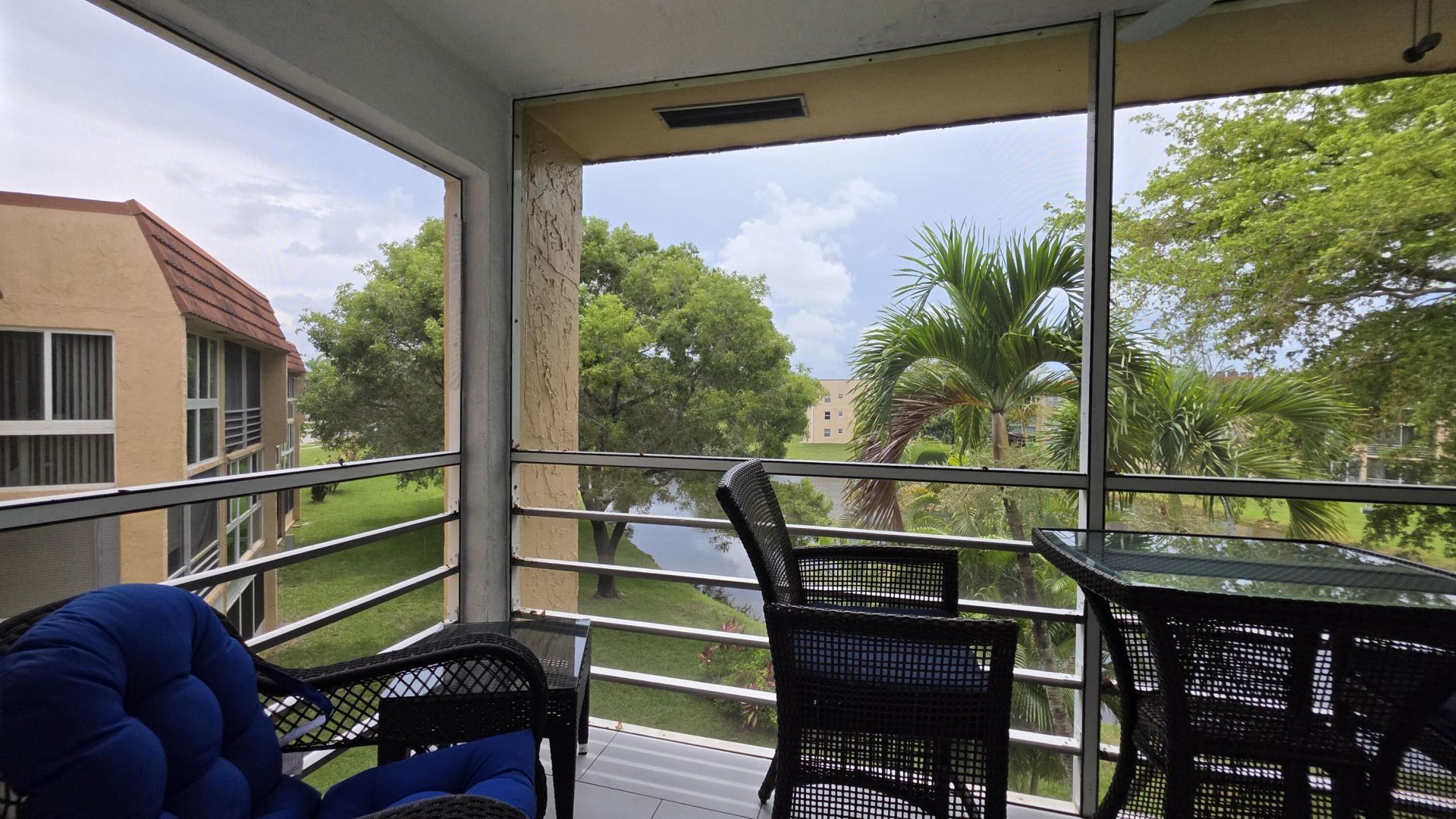9301 Sunrise Lakes Boulevard, Unit 306, Sunrise, FL 33322 Photo