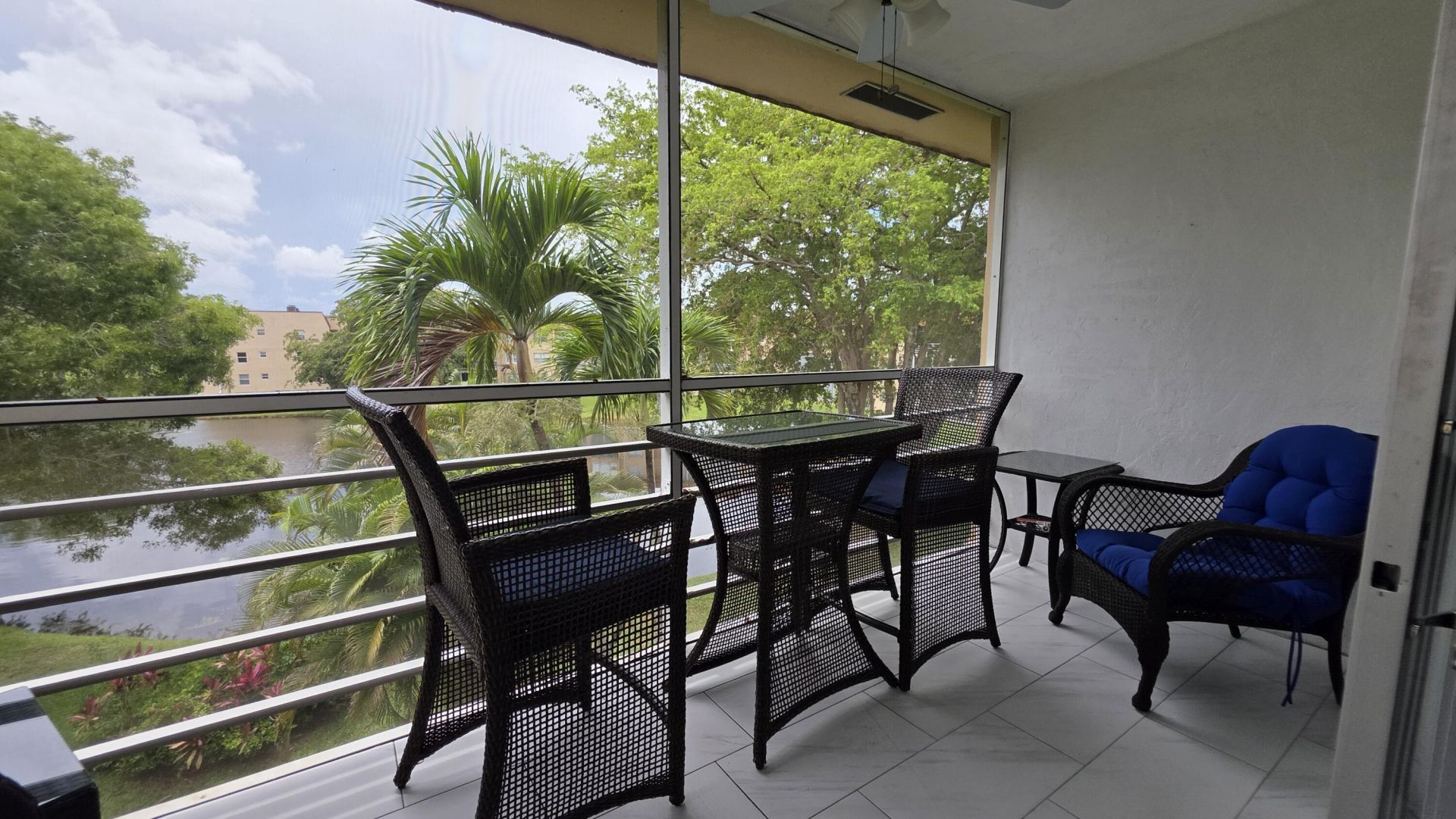 9301 Sunrise Lakes Boulevard, Unit 306, Sunrise, FL 33322 Photo