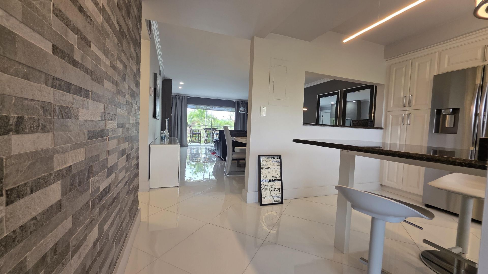 9301 Sunrise Lakes Boulevard, Unit 306, Sunrise, FL 33322 Photo