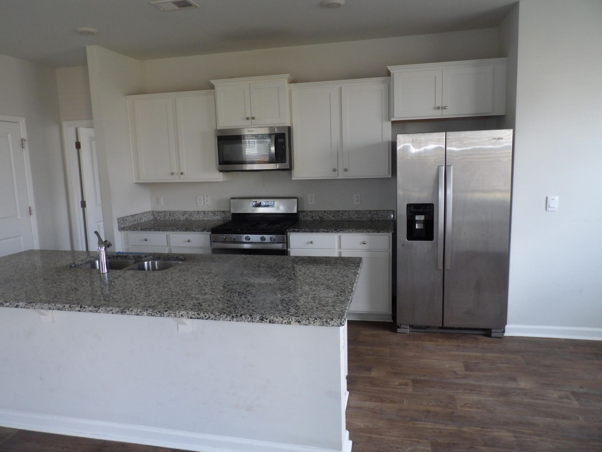 409 Cedarview Road Photo 4
