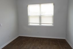 409 Cedarview Road photo 4