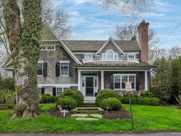 1 Meadow Way, East Hampton, NY 11937