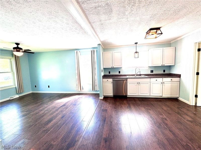 9774 Blanton Drive, Windham, OH 44288 Photo 10