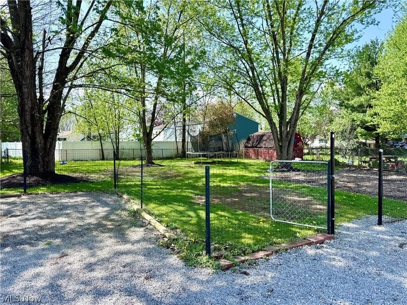 9774 Blanton Drive, Windham, OH 44288 Photo 8