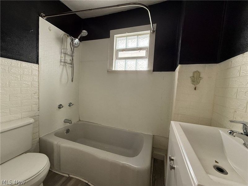 3834 Bosworth Road, Cleveland, OH 44111 Photo 14