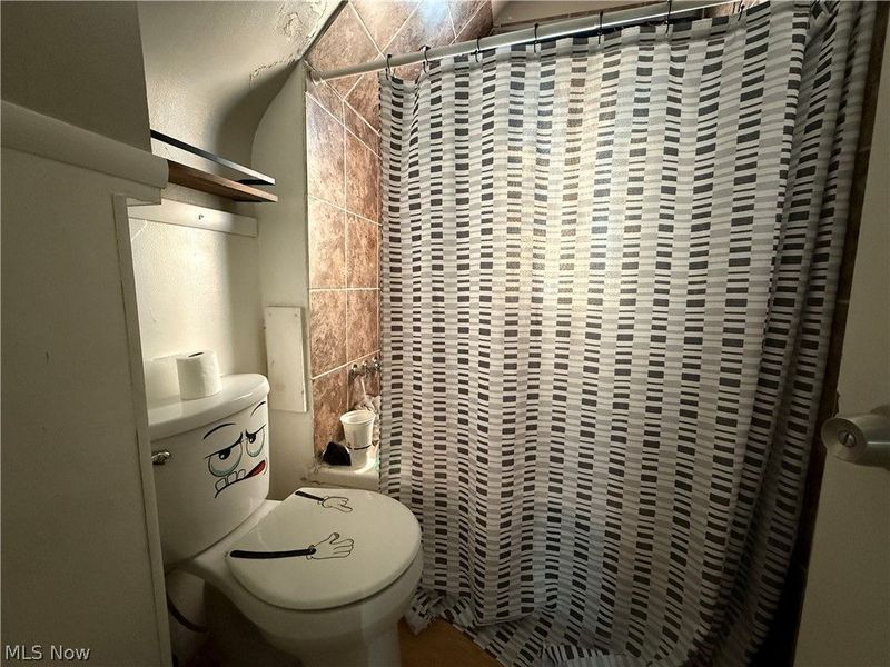3834 Bosworth Road, Cleveland, OH 44111 Photo 7