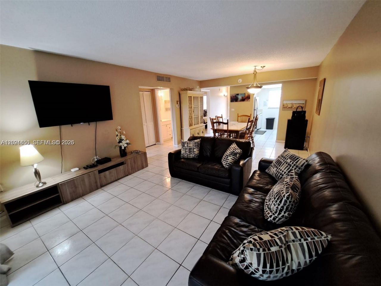 201 178th Dr , Unit 332, Sunny Isles Beach, FL 33160 Photo