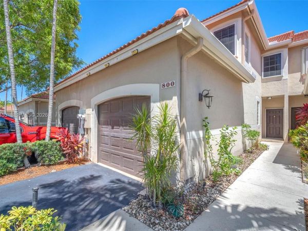 800 Sorrento Dr., Unit 2, Weston, FL 33326