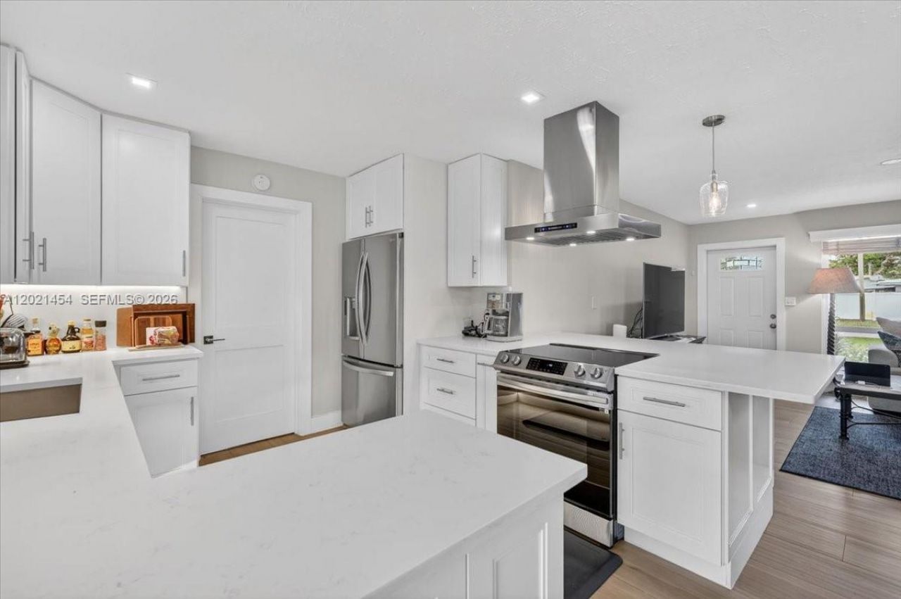 164 NE 30th St, Wilton Manors, FL 33334 Photo