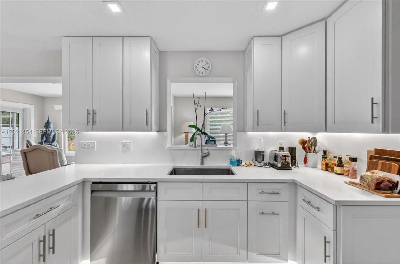 164 NE 30th St, Wilton Manors, FL 33334 Photo