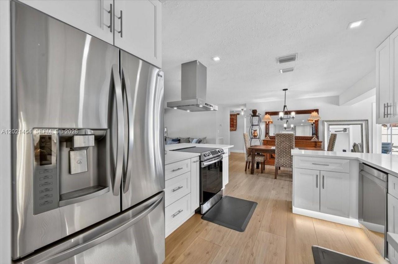 164 NE 30th St, Wilton Manors, FL 33334 Photo