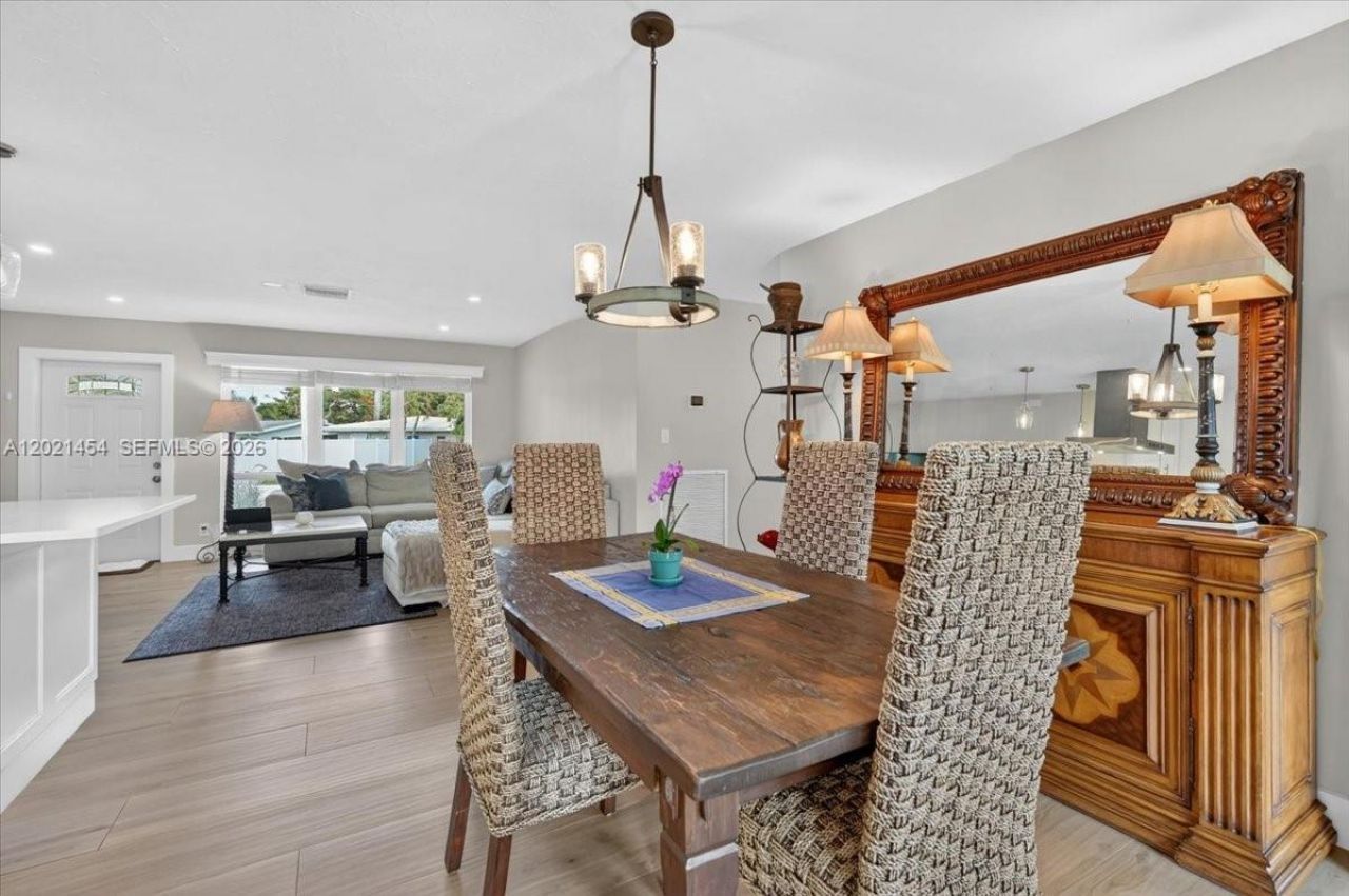 164 NE 30th St, Wilton Manors, FL 33334 Photo