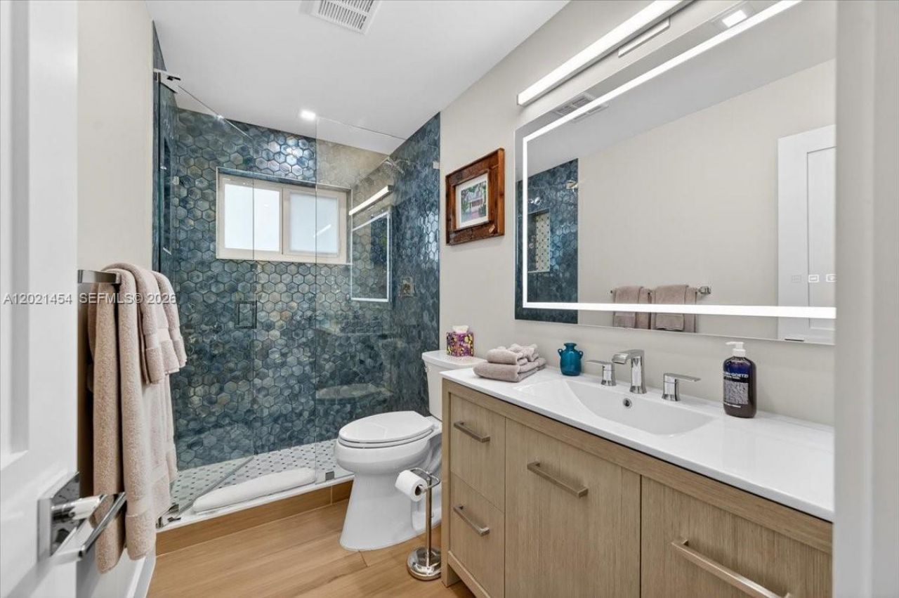 164 NE 30th St, Wilton Manors, FL 33334 Photo