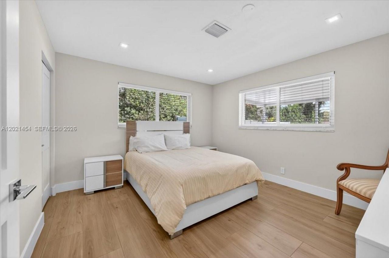 164 NE 30th St, Wilton Manors, FL 33334 Photo