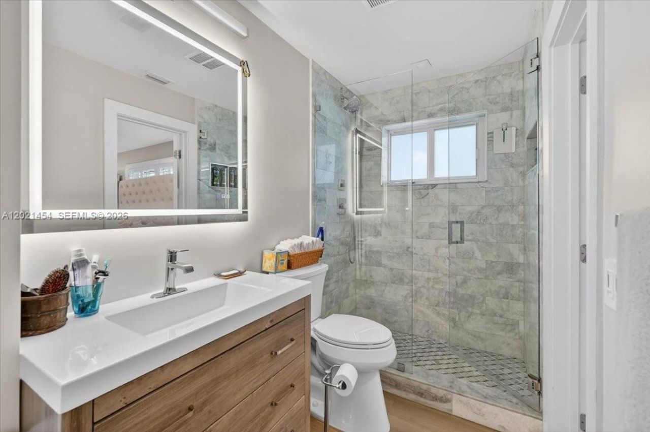 164 NE 30th St, Wilton Manors, FL 33334 Photo