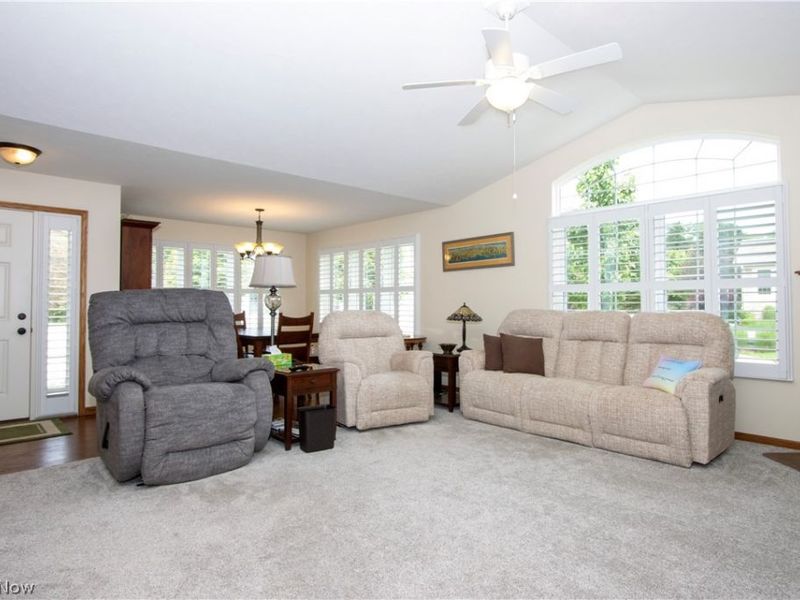 233 Woodbury Circle, Dalton, OH 44618 Photo 7