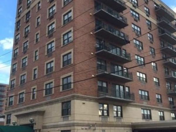 26 W Broadway , Unit 303, Long Beach, NY 11561