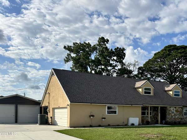 3955 Oakland Street , Cocoa, FL 32927