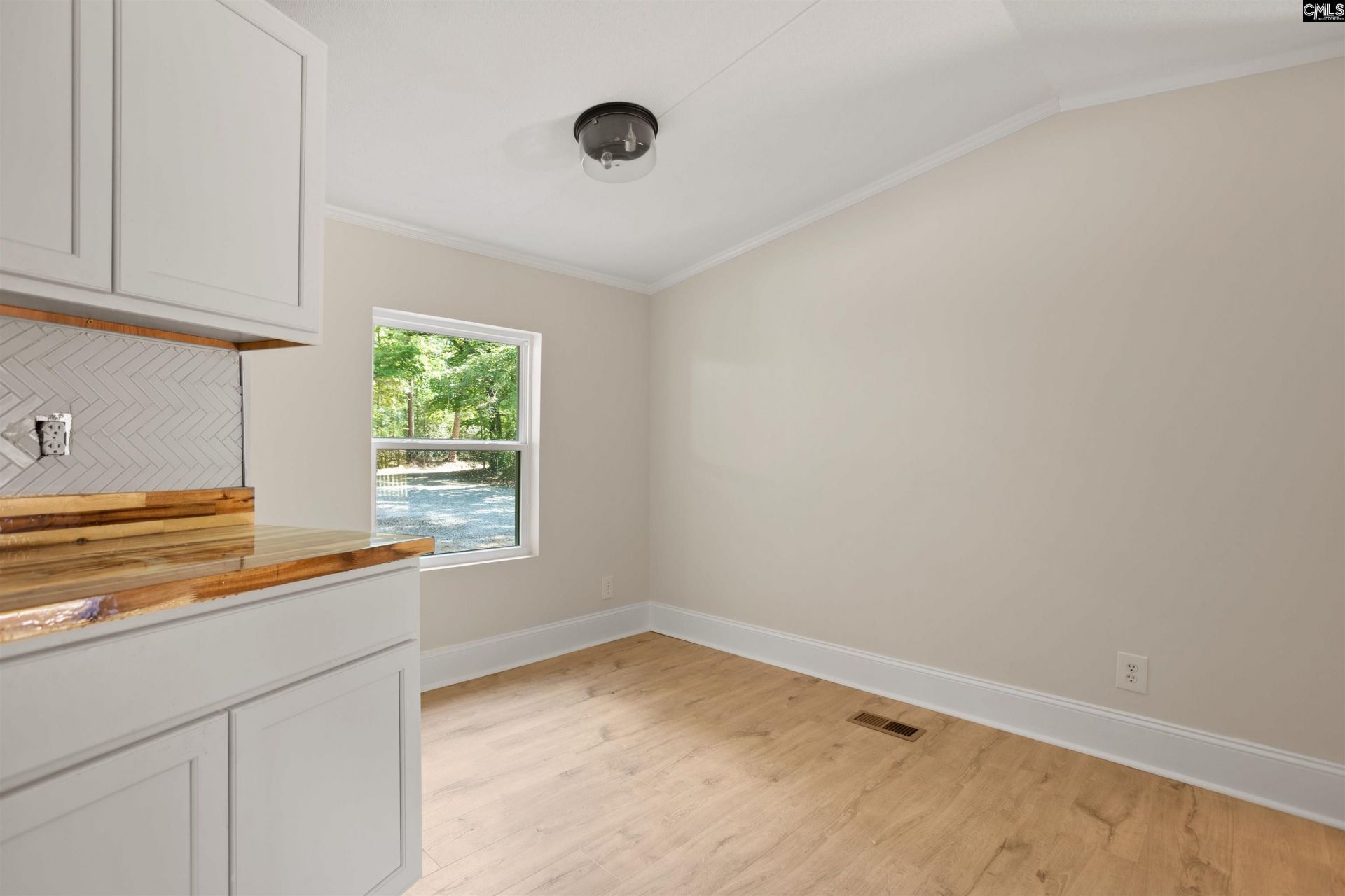 400 Disher Drive Photo 17