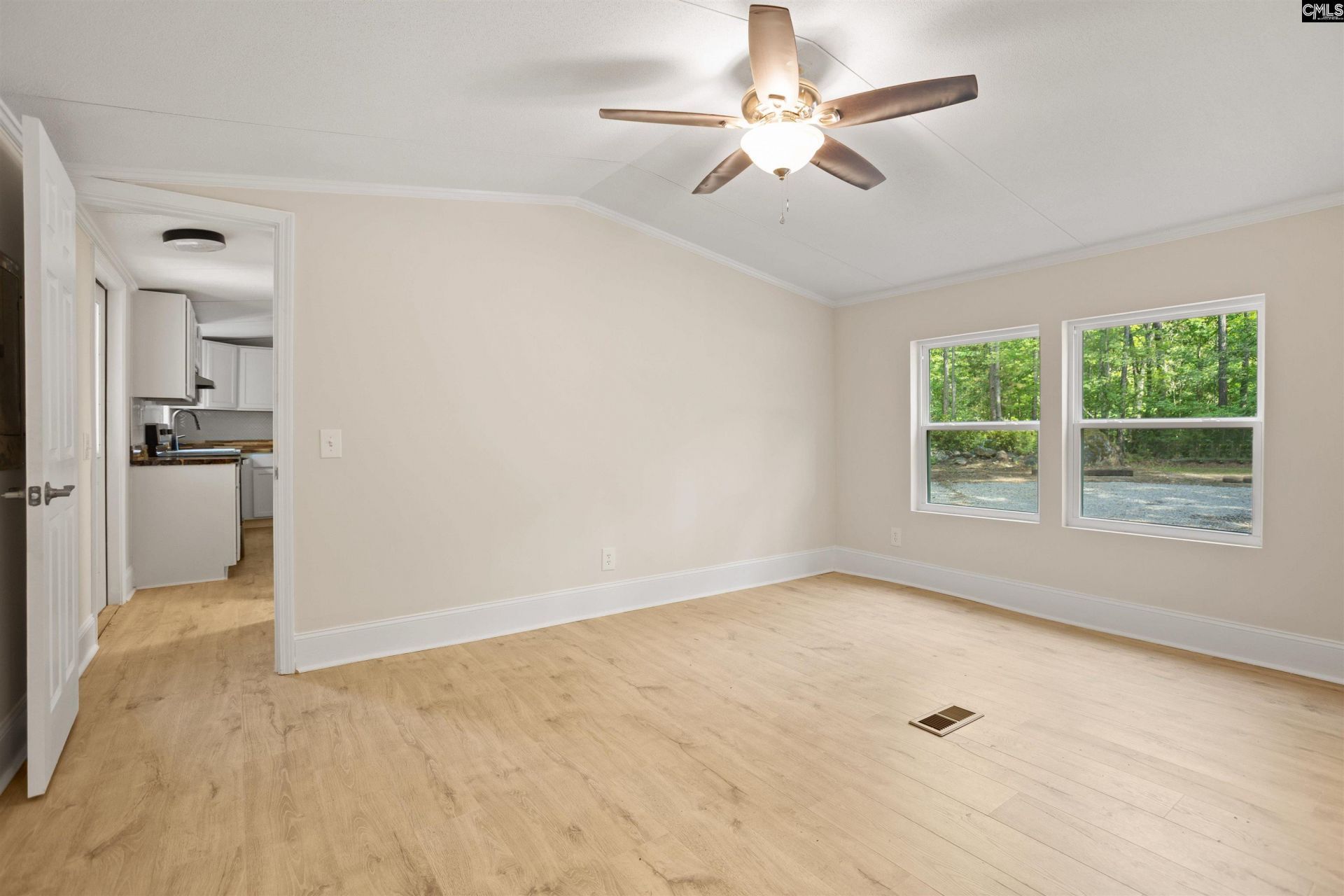 400 Disher Drive Photo 4