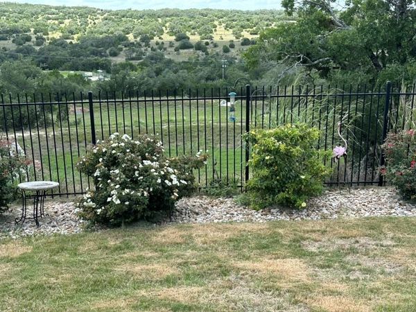 22208 Coyote Cave TRL, Spicewood, TX 78669