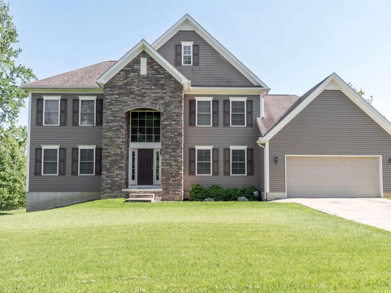 6431 W Mohican Drive, Powell, OH 43065 Photo 1