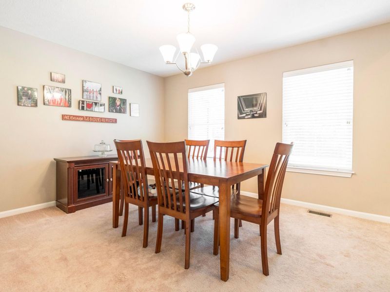 6431 W Mohican Drive, Powell, OH 43065 Photo 5