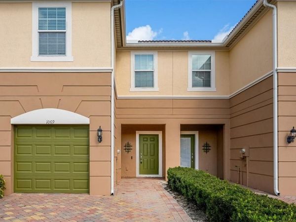 1069 Normandie Way, Vero Beach, FL 32960