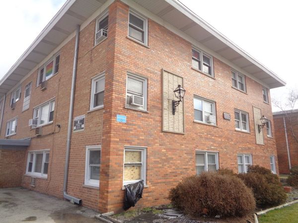 10805 S Lloyd Drive, Unit 2, Worth, IL 60482