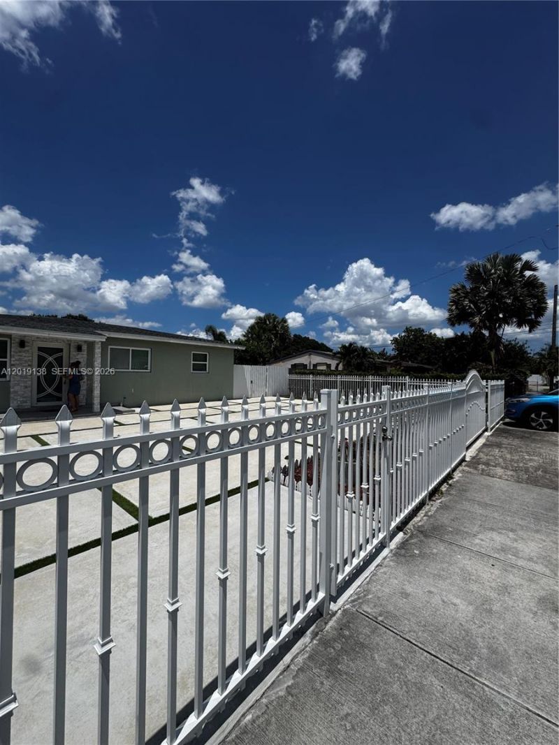 3251 NW 177th Ter , Miami Gardens, FL 33056 Photo