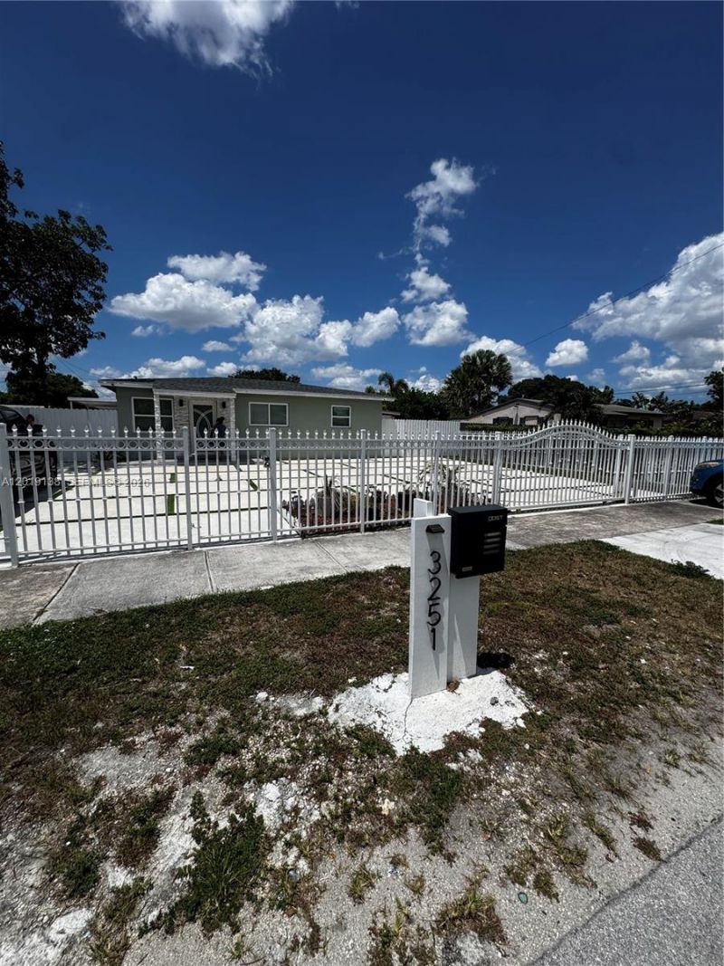 3251 NW 177th Ter , Miami Gardens, FL 33056 Photo