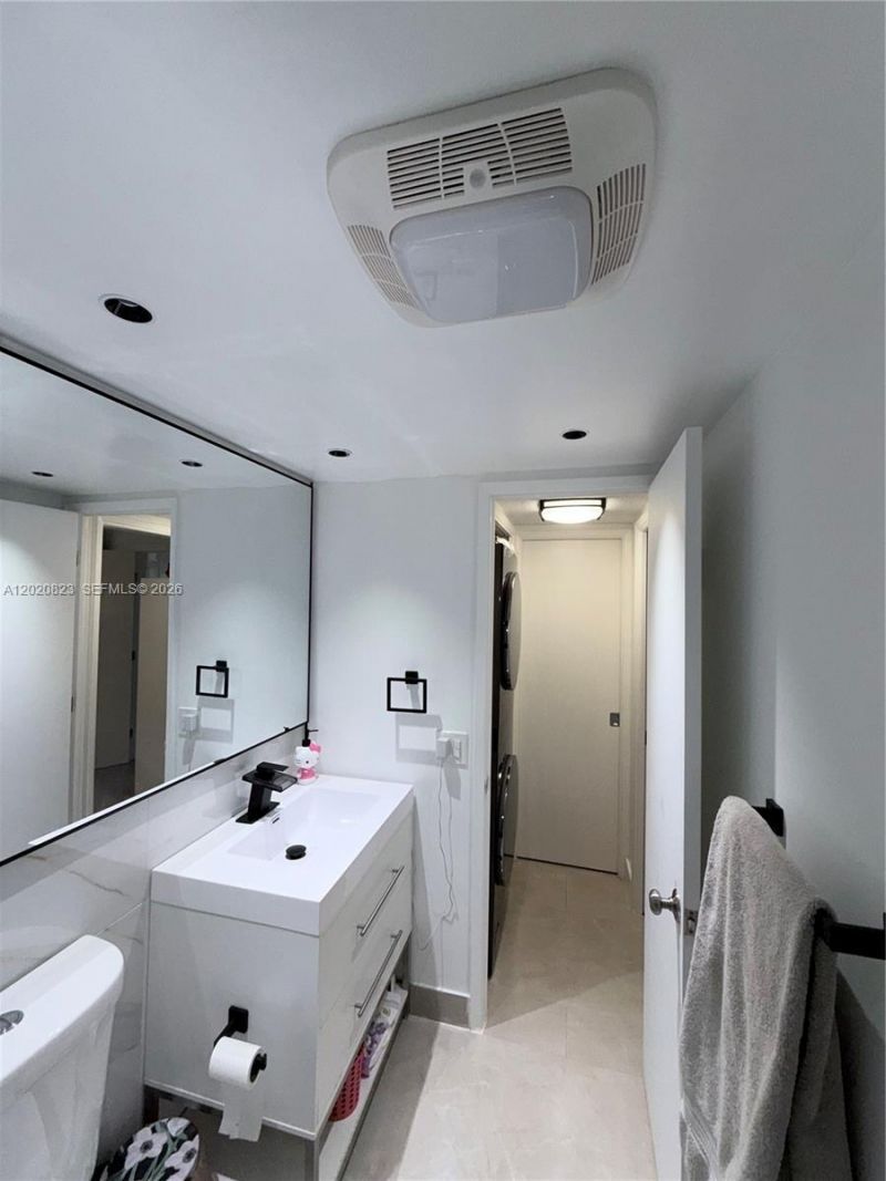 605 Oaks Dr , Unit 307, Pompano Beach, FL 33069 Photo
