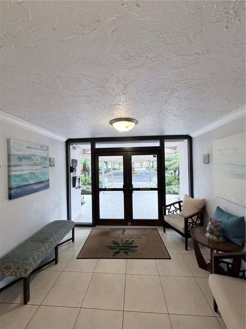 605 Oaks Dr , Unit 307, Pompano Beach, FL 33069 Photo