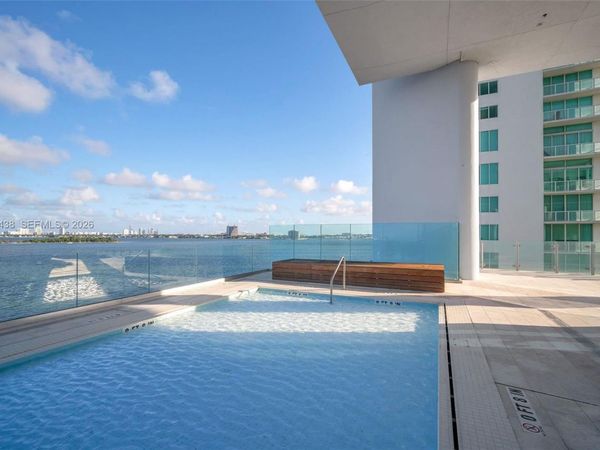 700 NE 26th Ter, Unit 2105, Miami, FL 33137