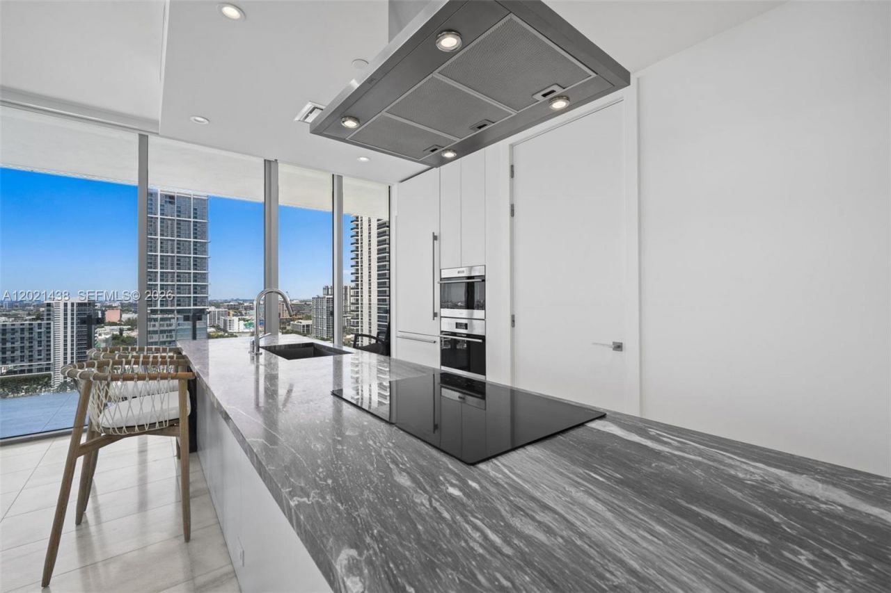 700 NE 26th Ter, Unit 2105, Miami, FL 33137 Photo