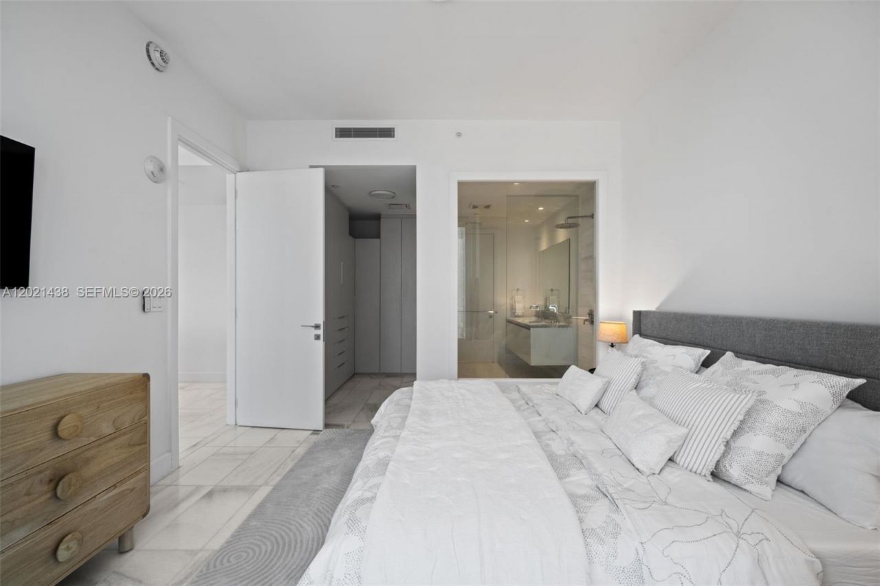 700 NE 26th Ter, Unit 2105, Miami, FL 33137 Photo