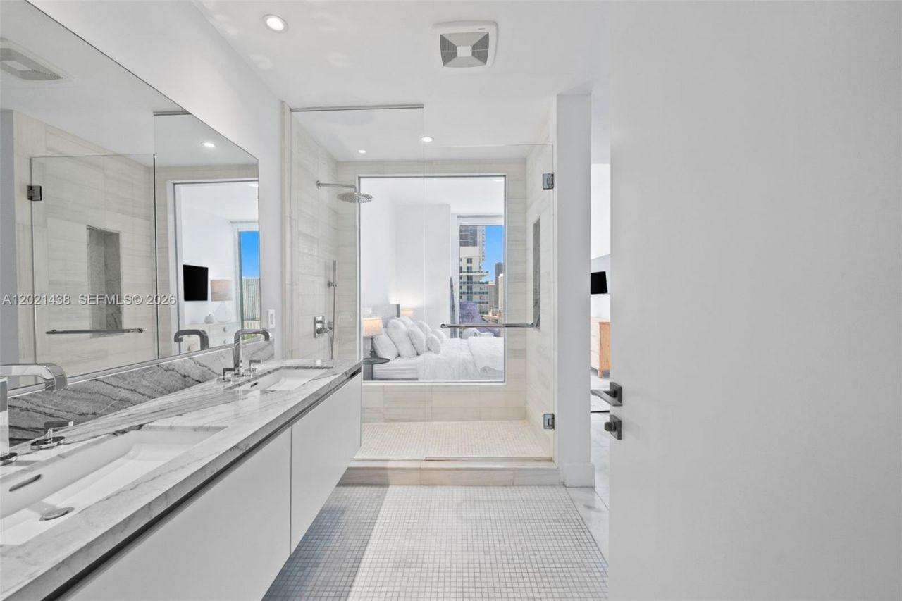 700 NE 26th Ter, Unit 2105, Miami, FL 33137 Photo