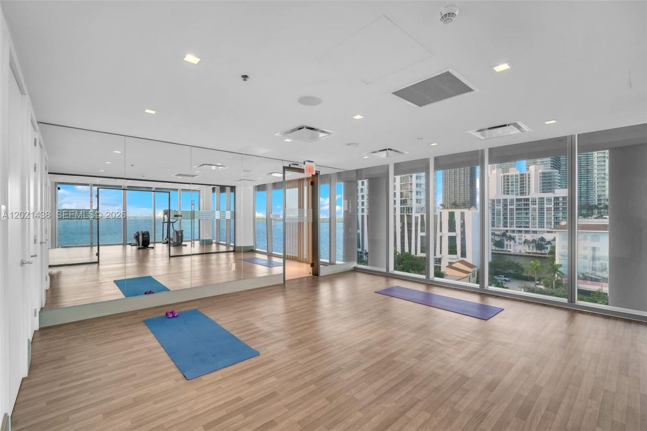 700 NE 26th Ter, Unit 2105, Miami, FL 33137 Photo