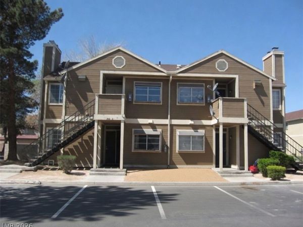 4622 Tracylynn Lane , Las Vegas, NV 89121