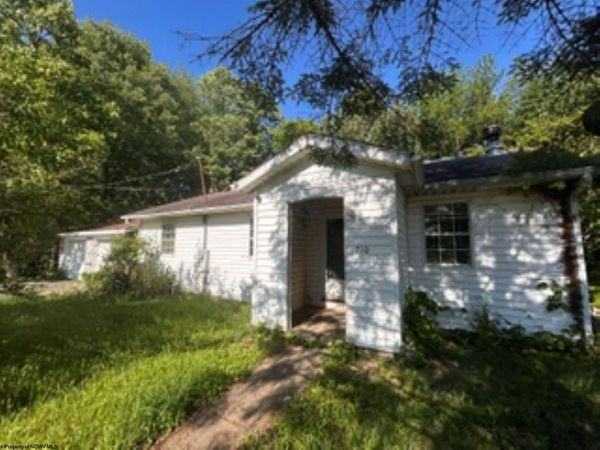 210 Mockingbird Lane, Fairmont, WV 26554