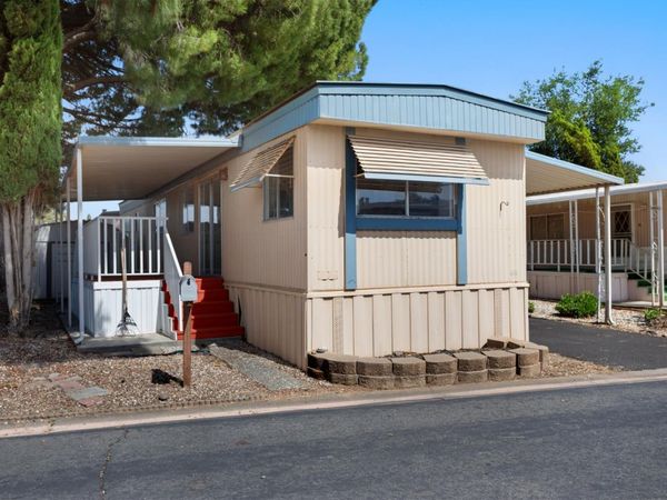 10035 Mills Station Rd #100, Sacramento, CA 95827