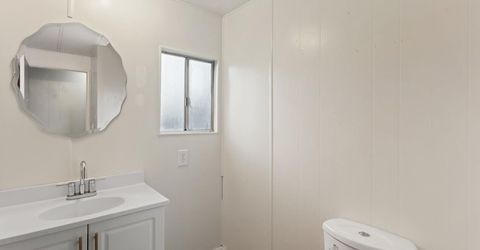 10035 Mills Station Rd #100, Sacramento, CA 95827 Photo
