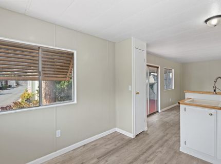 10035 Mills Station Rd #100, Sacramento, CA 95827 Photo