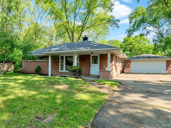25306 Kildare Street, Southfield, MI 48033