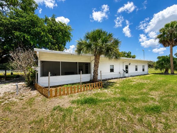 482 Palmetto Avenue, Palmdale, FL 33935