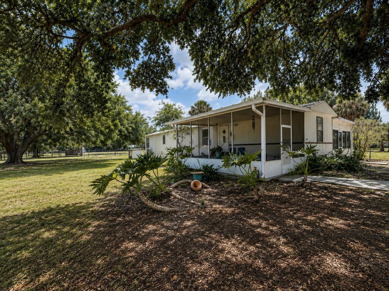 482 Palmetto Avenue, Palmdale, FL 33935 Photo
