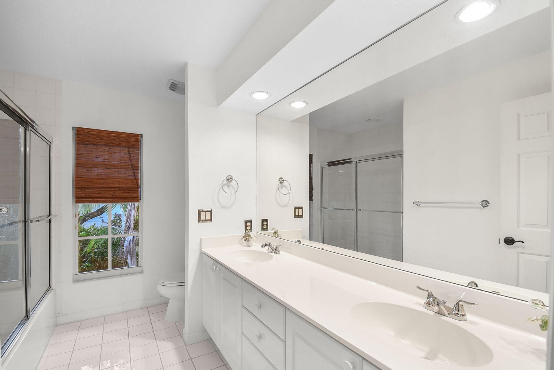 2 Castle Hill Way, Sewalls Point, FL 34996 Photo