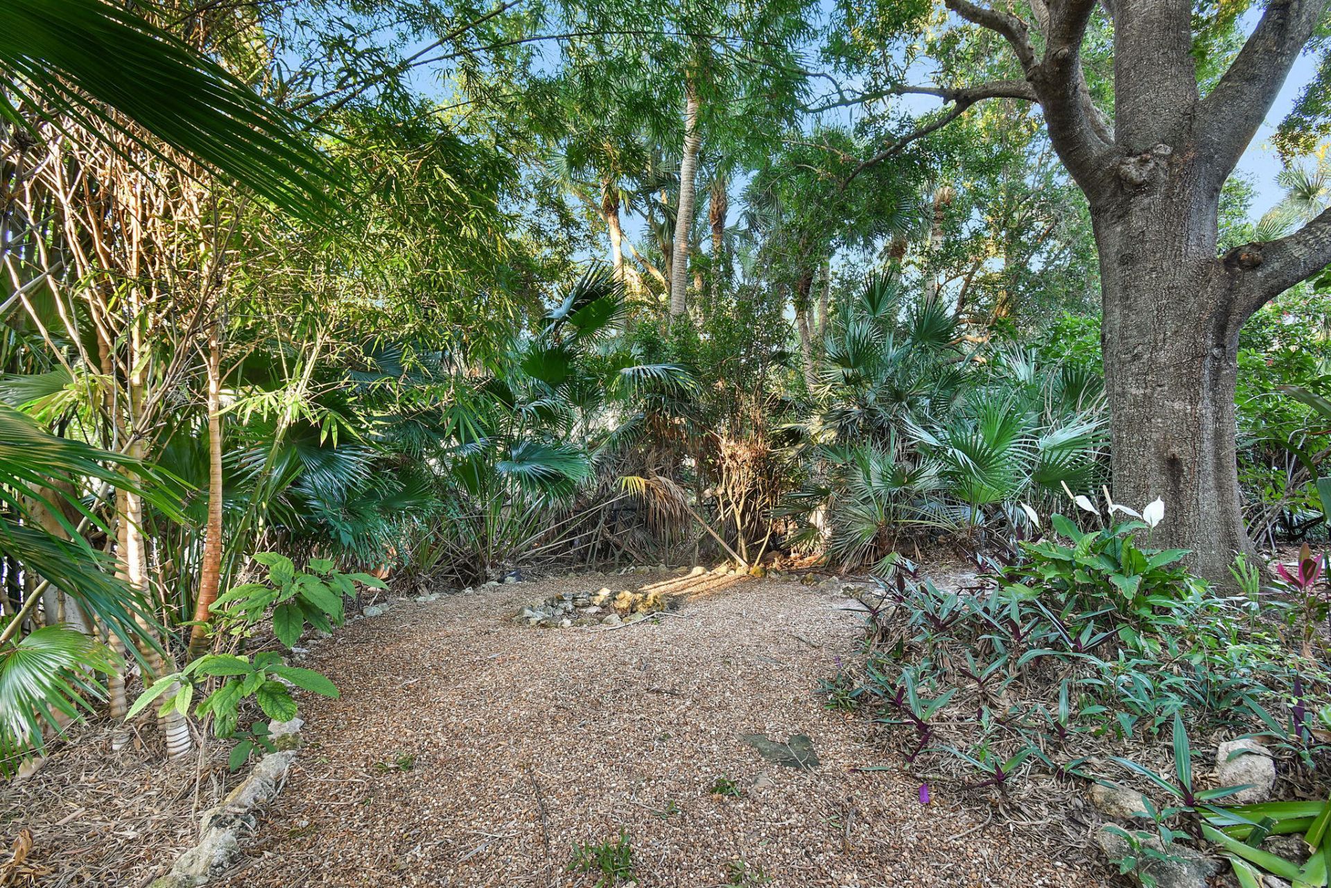 2 Castle Hill Way, Sewalls Point, FL 34996 Photo
