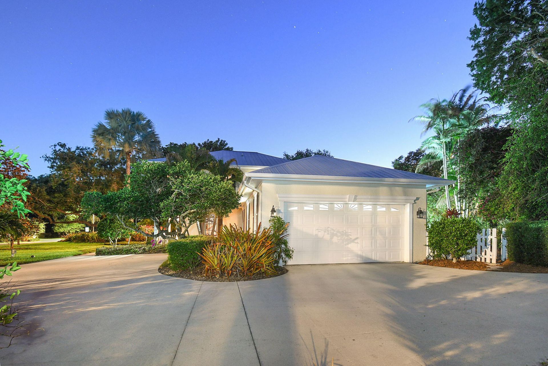 2 Castle Hill Way, Sewalls Point, FL 34996 Photo